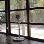 部屋の高い位置にある洗濯物に風をあてる方法 (生乾き対策)