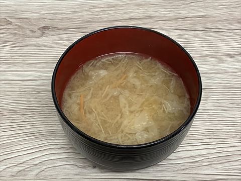 千切りキャベツのみそ汁